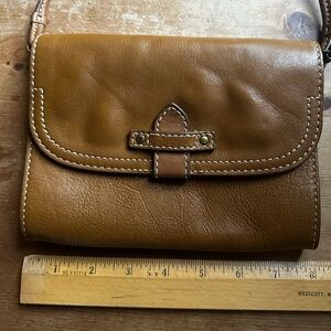 Frye Olivia brown leather wallet crossbody bag with antique brass hardware